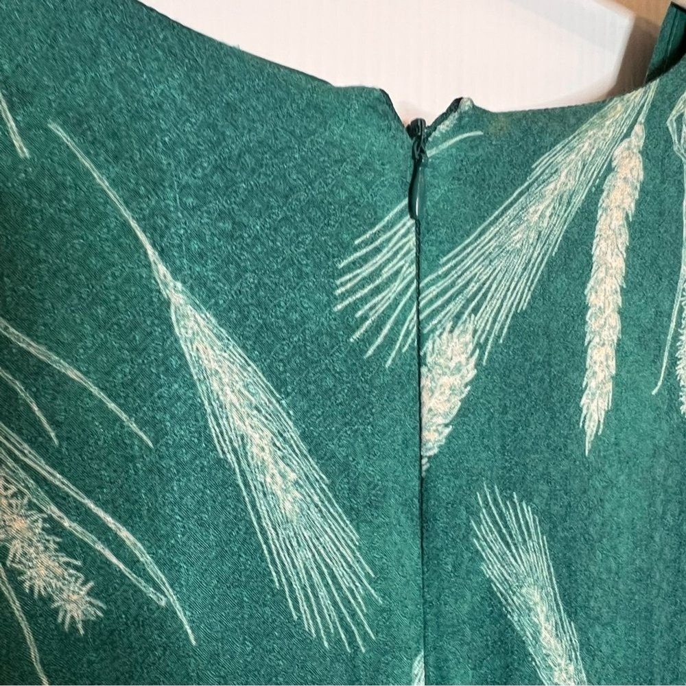 MODCLOTH Leaf Print Mini Dress. Size Small - Picture 6 of 10